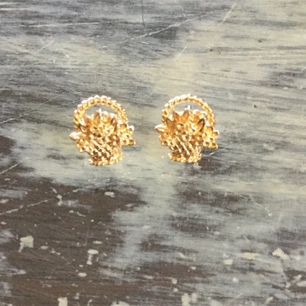 VINTAGE AVON “Nantucket Basket” earrings